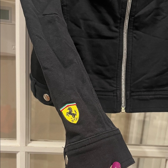 Ferrari Black Hooded Jacket - Picture 5 of 8
